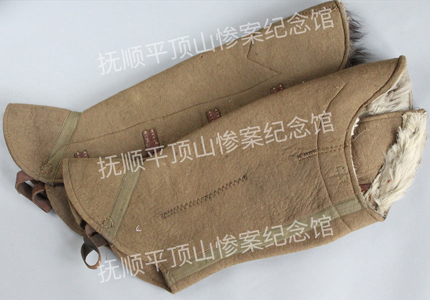 总572-二十世纪军用毛呢护腿.jpg