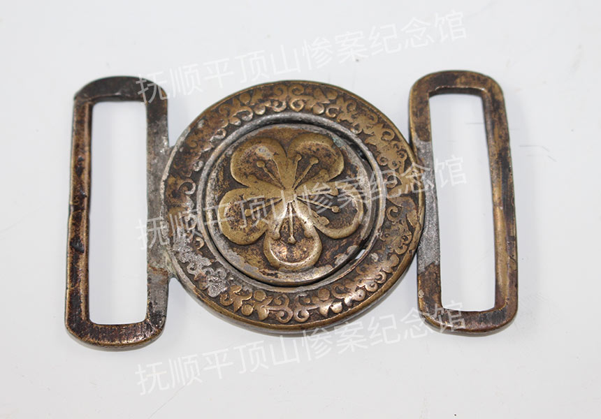 总611-二十世纪日本警察铜腰带卡.jpg